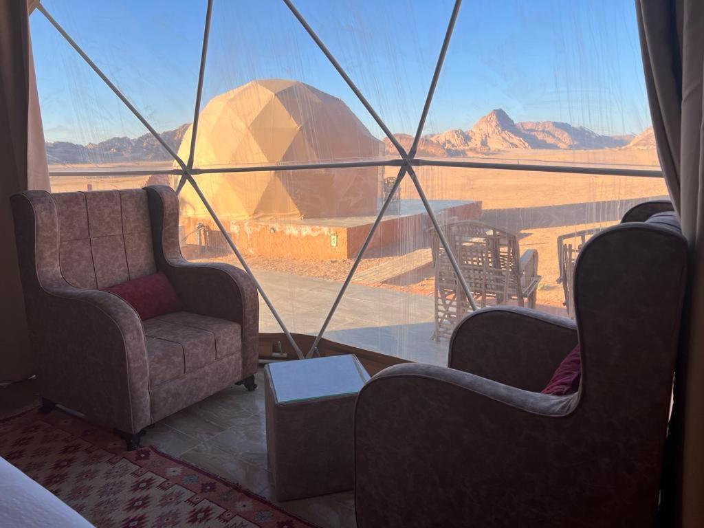Scarlet Luxury Camp Вади Рум Екстериор снимка
