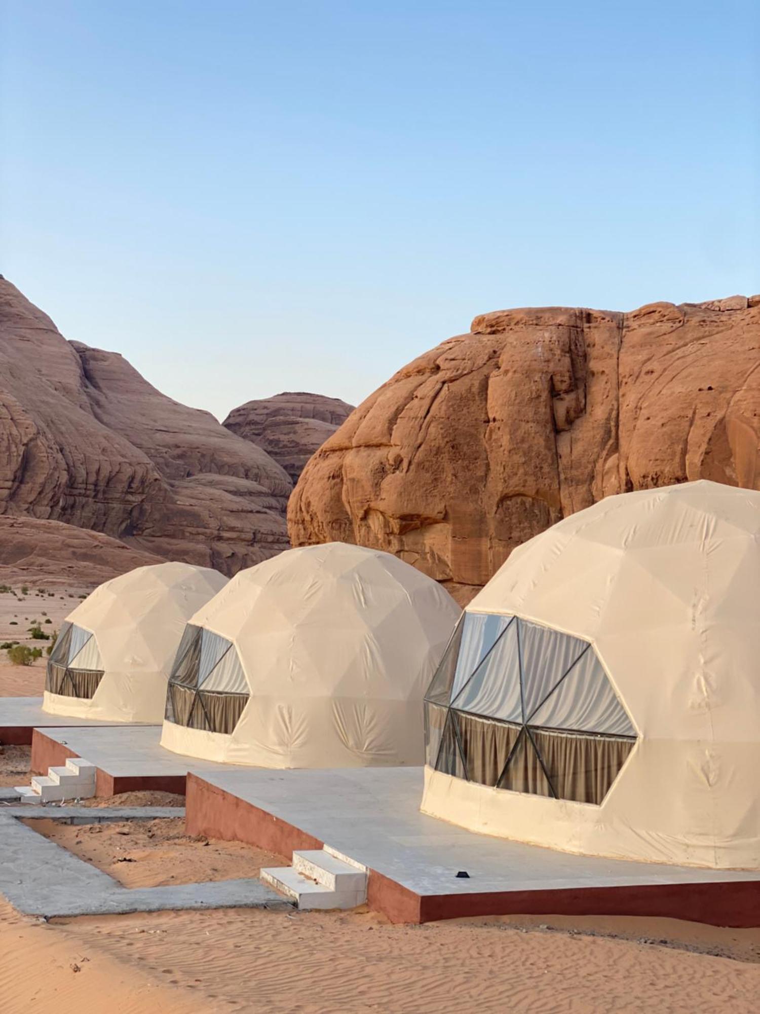 Scarlet Luxury Camp Вади Рум Екстериор снимка
