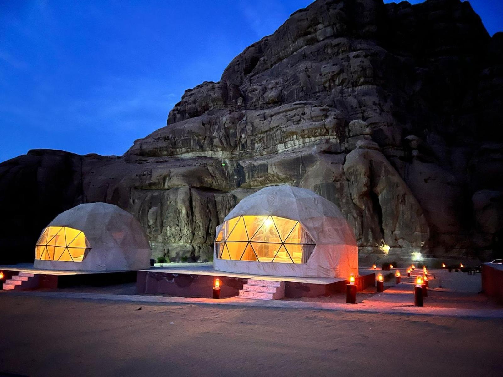 Scarlet Luxury Camp Вади Рум Екстериор снимка
