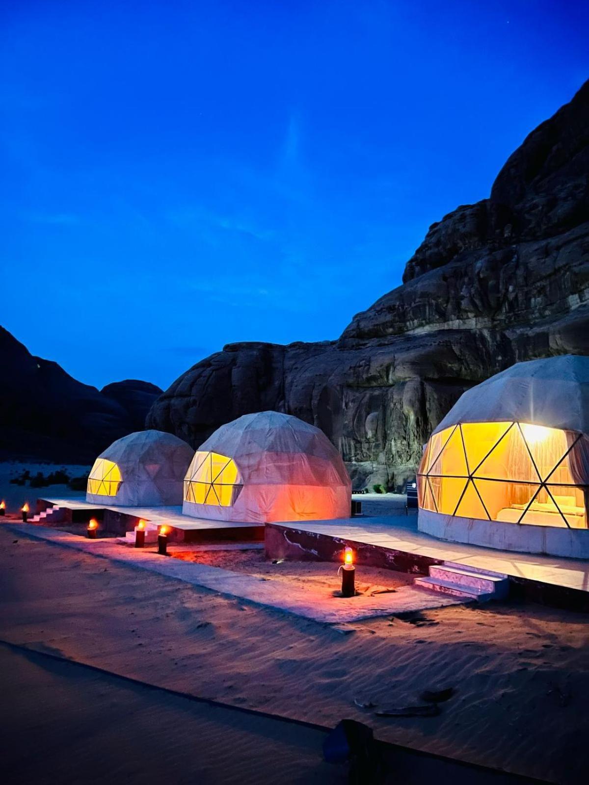 Scarlet Luxury Camp Вади Рум Екстериор снимка